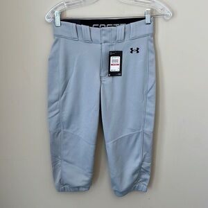 Under Armour Gray Cropped Fitted Pants Size XS